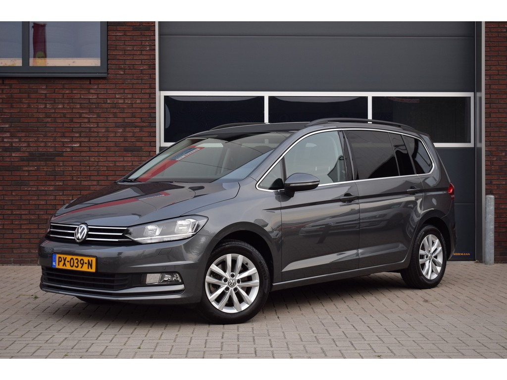 Hollywood Twisted Informeer Volkswagen Touran 1.4 TSI 150pk DSG Highline 7-Persoons - Hentra Auto's